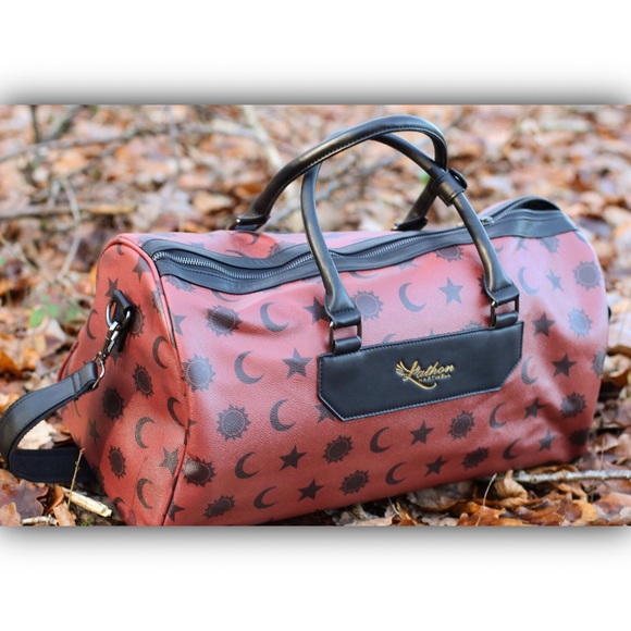 HARTWELL Handbags - CRIMSON DUFFEL BAG